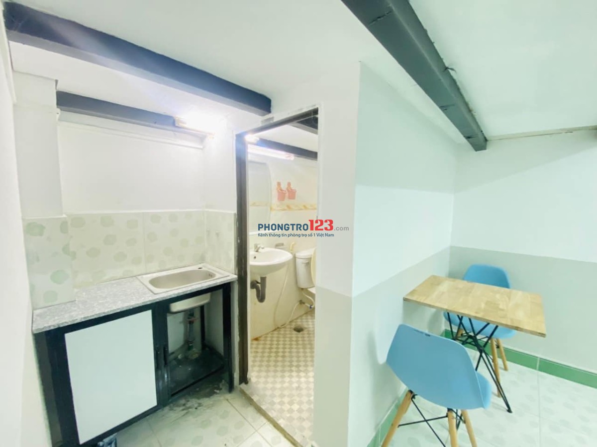Phòng trọ Thân Nhân Trung - P13 giá rẻ gần Etown Cộng Hòa