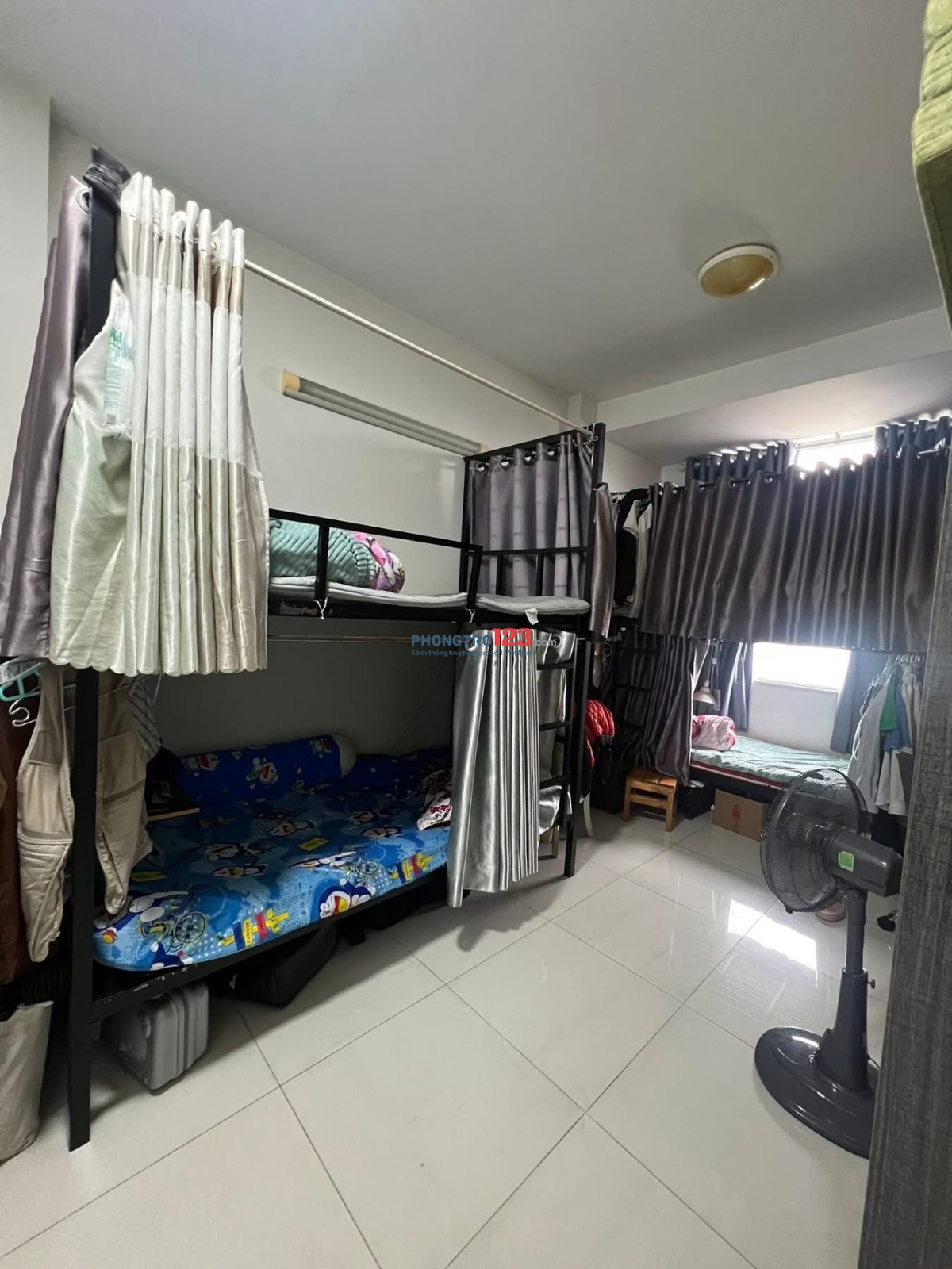 TUYỂN 2 BẠN PHÒNG KÍ TÚC XÁ TẠI CHUNG CƯ HOA SEN - Đối diện Đầm Sen