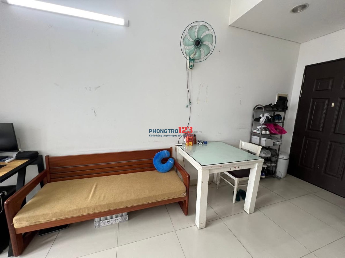 TUYỂN 2 BẠN PHÒNG KÍ TÚC XÁ TẠI CHUNG CƯ HOA SEN - Đối diện Đầm Sen