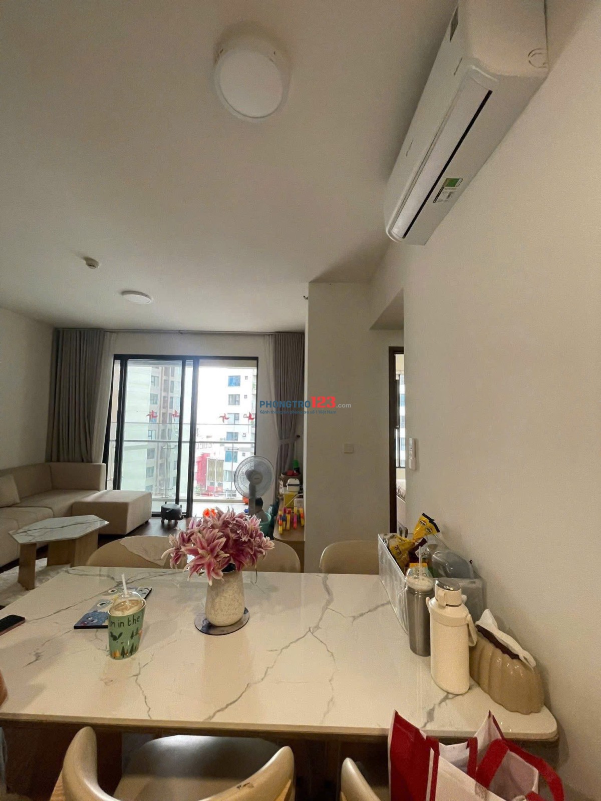 Chung cư PN Tech, Hoa Sứ, PN: 90m2, 2PN, 2WC, 16triệu, Full NT