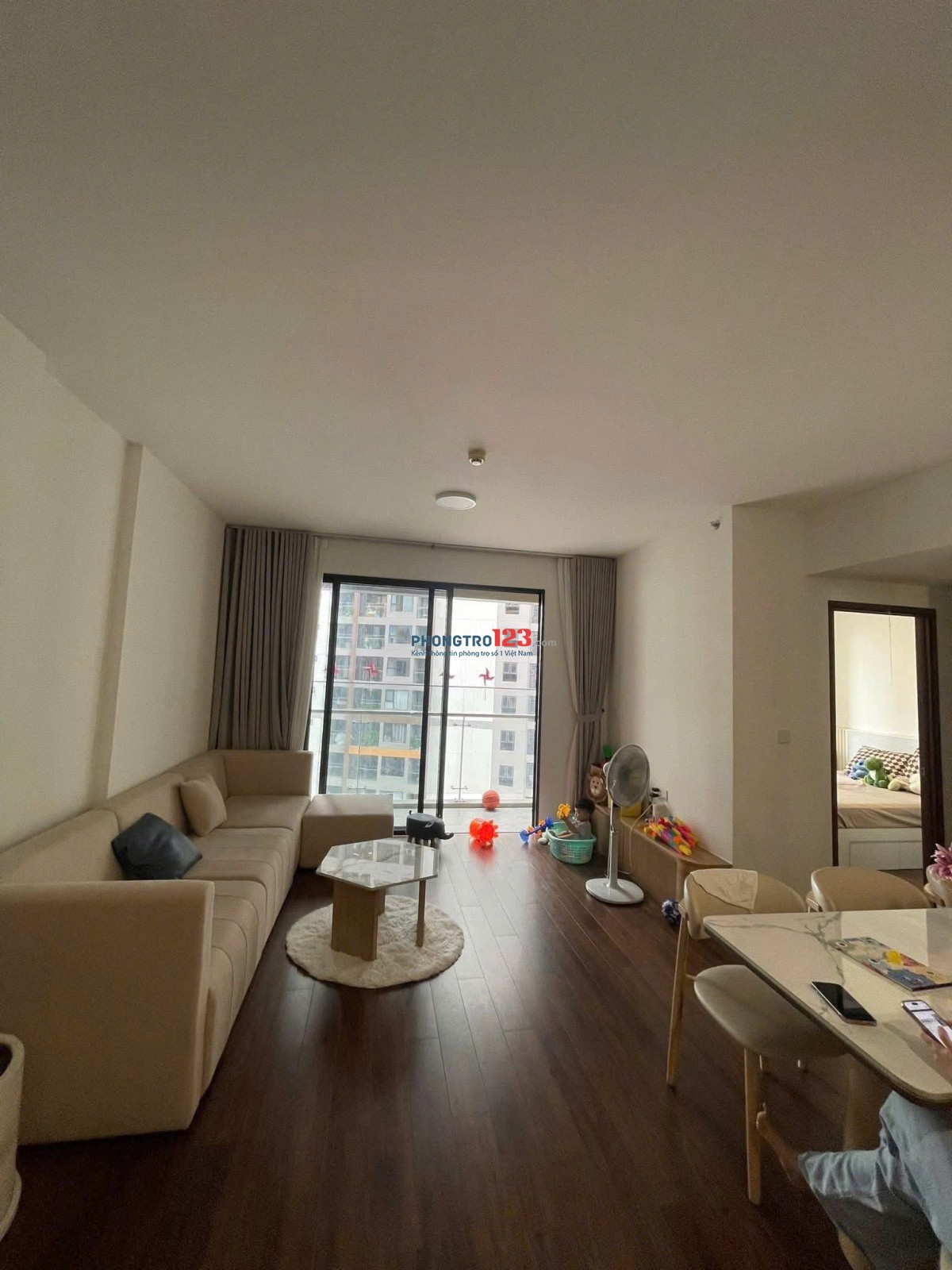 Chung cư PN Tech, Hoa Sứ, PN: 90m2, 2PN, 2WC, 16triệu, Full NT