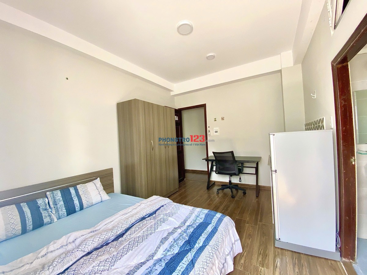 Cho thuê căn hộ Studio Ban công thoáng Q4 gần ĐH Luật, ĐH Nguyễn Tất Thành, chợ 200, cầu Kênh Tẻ
