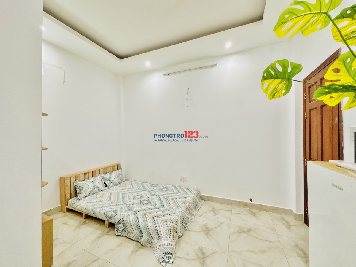 TRỐNG 2PHÒNG BAN CÔNG+CỬA SỔ GIẾNG TRỜI_FULL NỘI THẤT Ở LIỀN NGAY CHỢ PHẠM VĂN BẠCH_HUỲNH VĂN NGHỆ