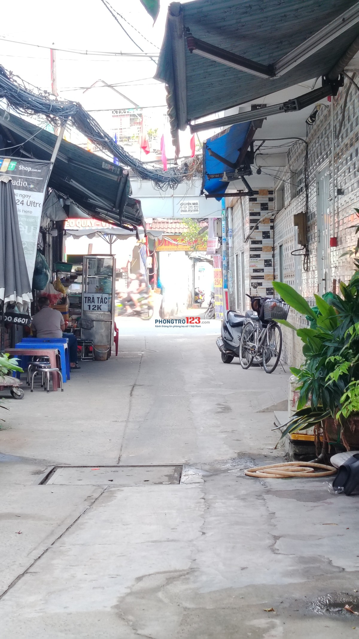 Nhà nguyên căn Giá Rẻ gần KCX Tân Thuân, hẻm 5m xe hơi 4 phòng ngủ