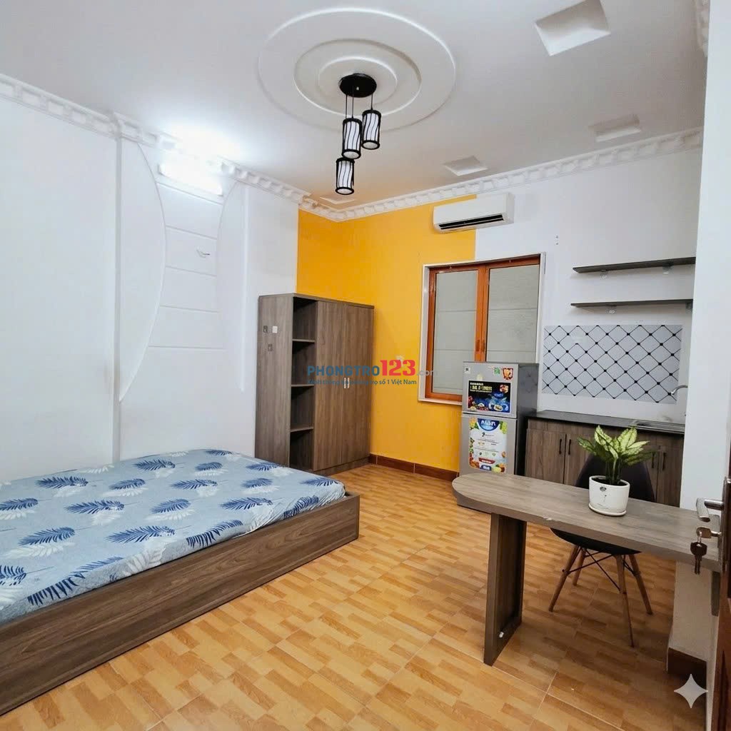 phòng 24m2 cửa sổ trời full nội thất đường nội bộ gần Nguyễn Văn Khối