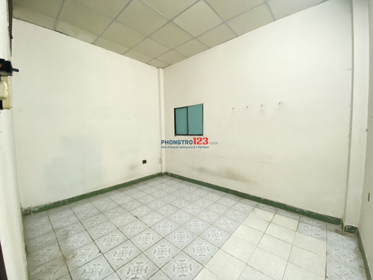 Cho Nữ thuê phòng ở 1 người Quận 10 HCM giá 2,200,000đ/tháng