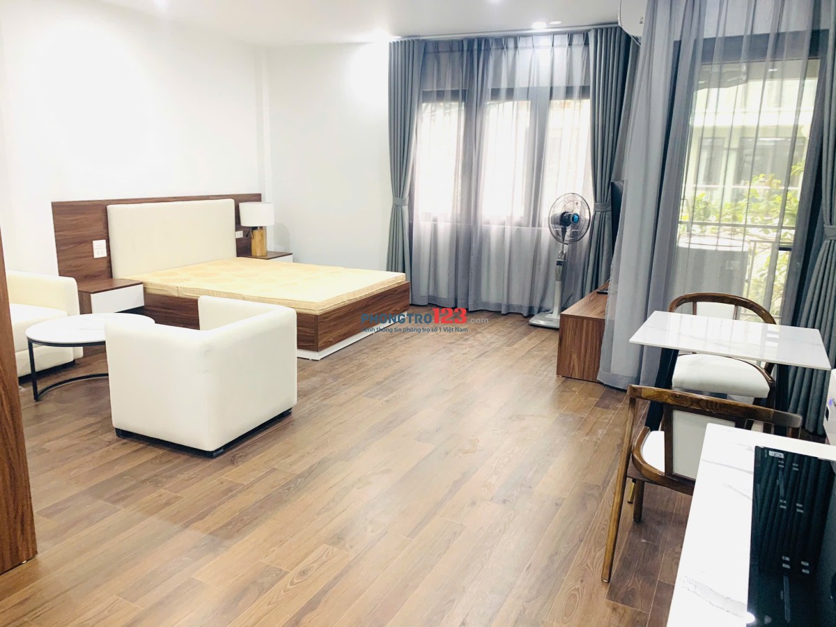 Chính chủ cho thuê căn hộ mới tinh, đầy đủ nội thất