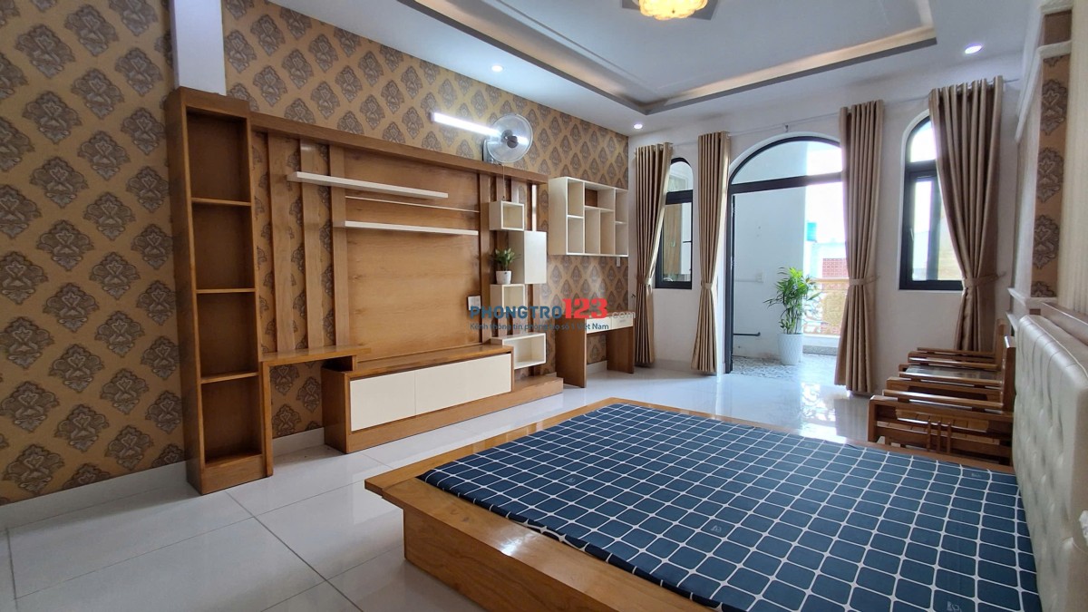 CĂN HỘ BAN CÔNG 48M2 FULL NỘI THẤT NGAY EMART PHAN HUY ÍCH