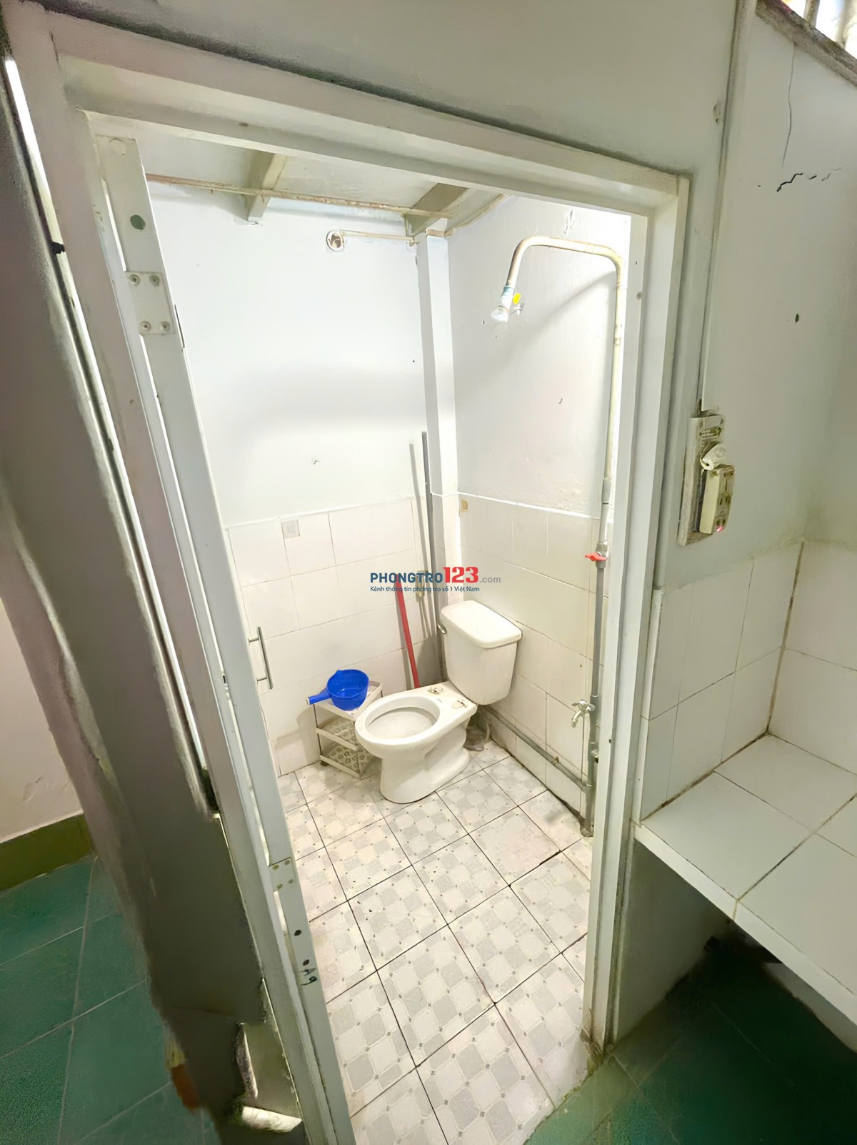 Phòng gác - cửa sổ, lầu trệt, kể bếp & tủ lạnh ngay Công Viên Văn Hóa