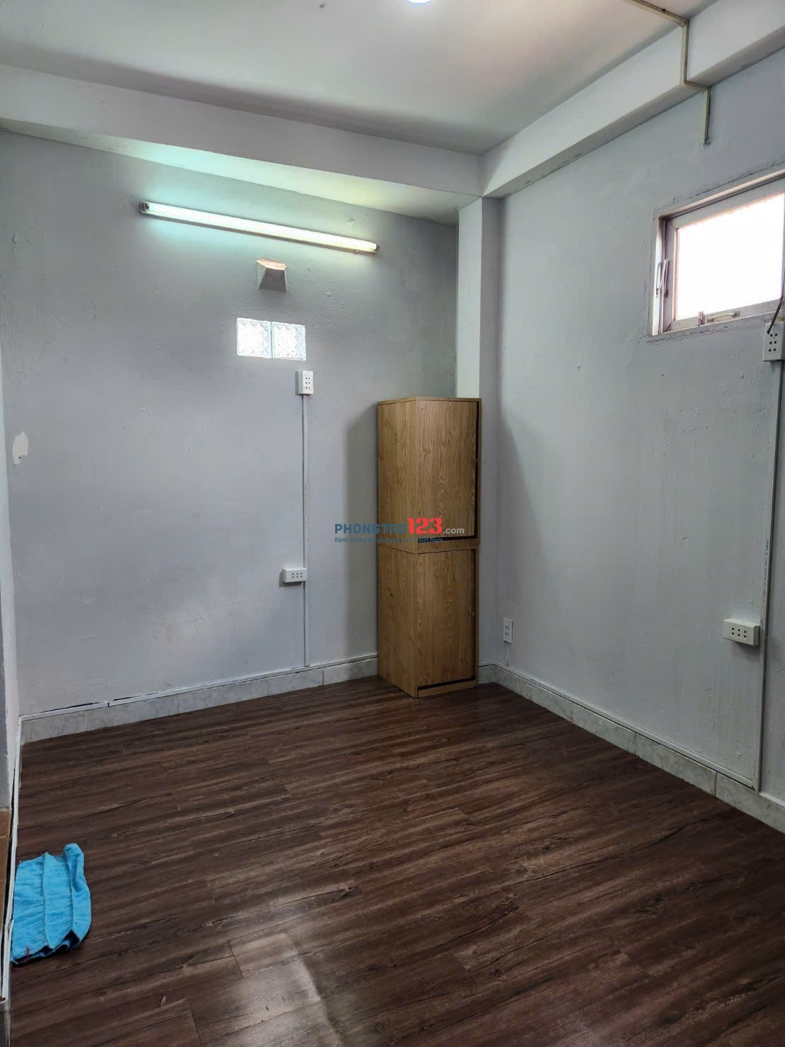CHO THUÊ PHÒNG 17M2 CÓ MÁY LẠNH, WC RIÊNG - 3 TR - NGAY TRUNG TÂM Q10