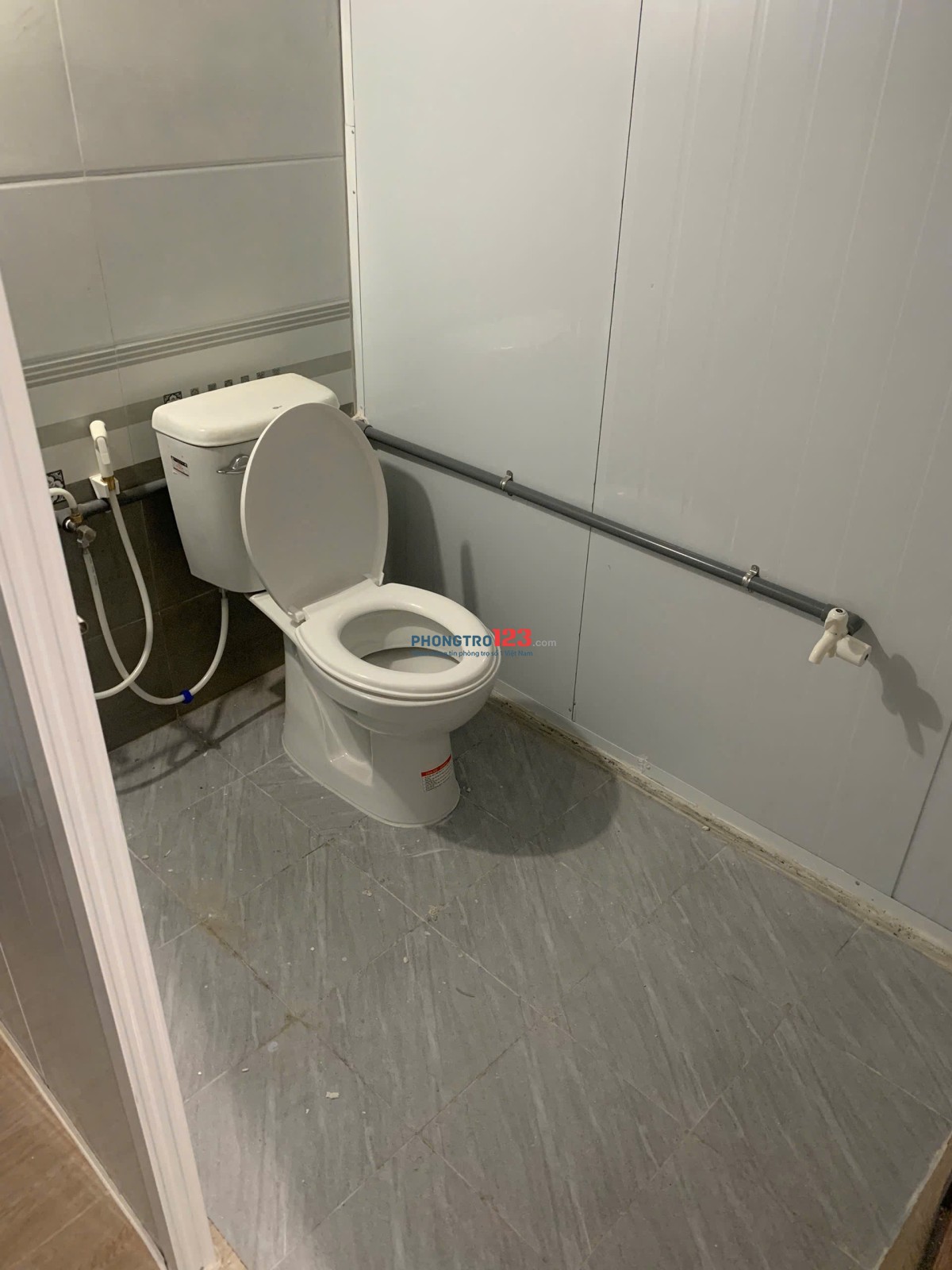 Phòng trọ cuối dãy 1tr1, gần ngã 4 nguyễn khuyến, changsin, phường trảng dài