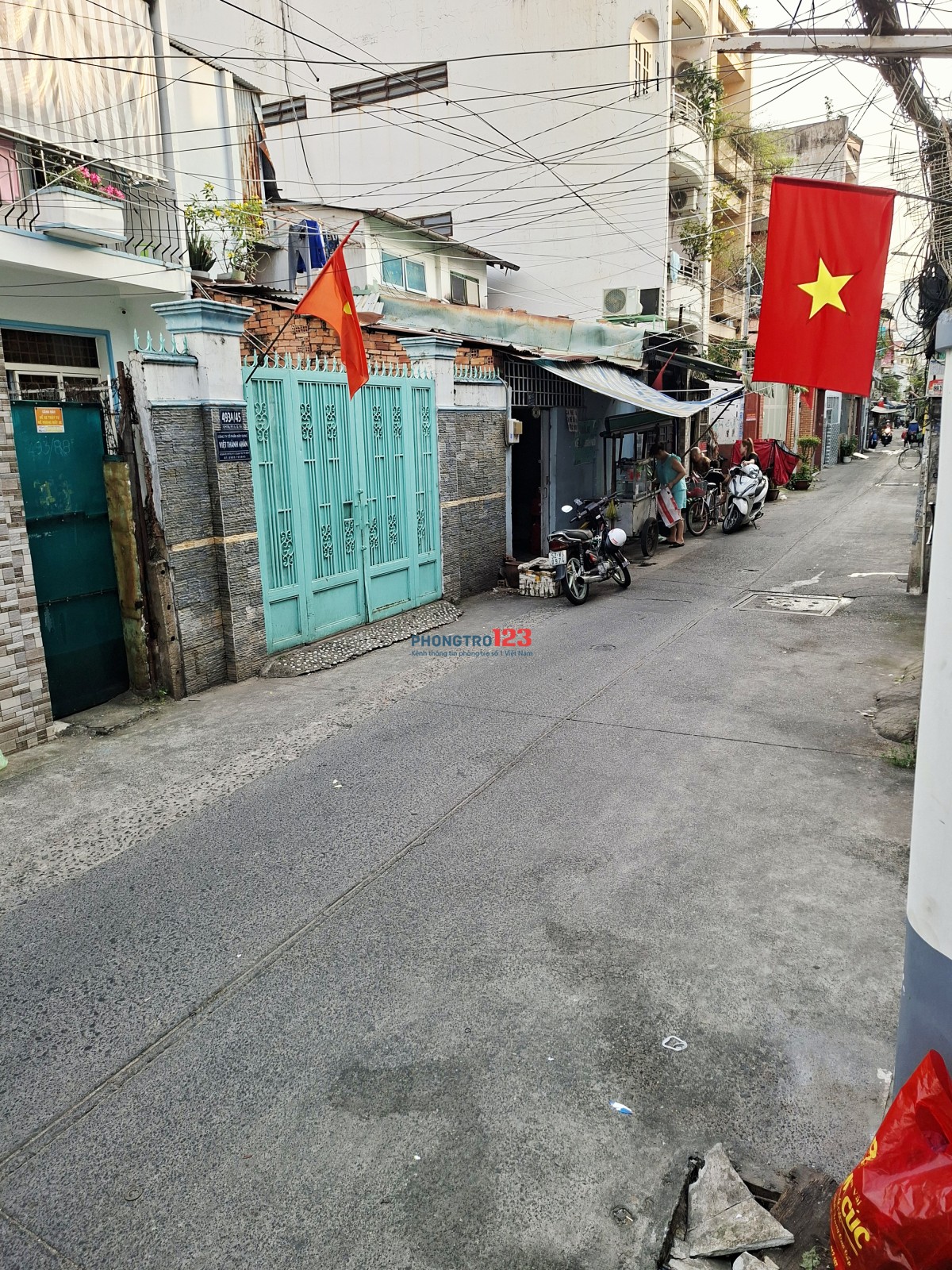 Cho Thuê mặt bằng Q10, ngay trường học, 3tr7