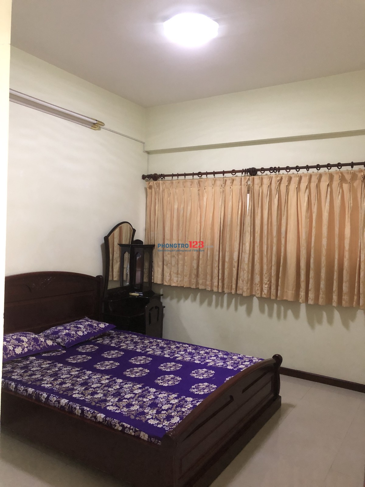 Cần cho thuê Căn hộ Tản Đà Court Quận 5, Dt: 74m², 2PN, 1WC, giá: 12 tr/th.