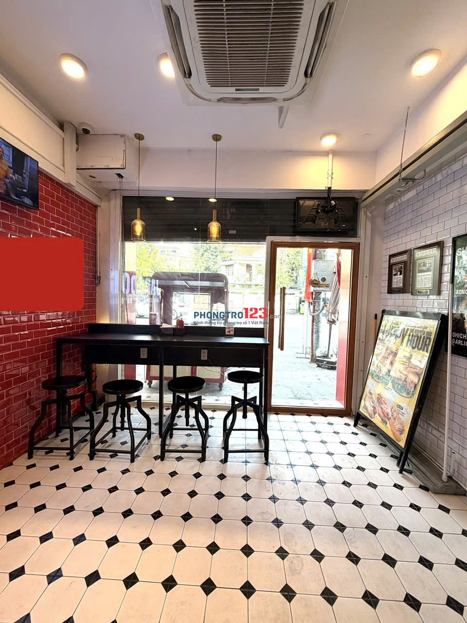  sang nhượng mặt bằng kinh doanh vị trí vàng nguyễn gia trí, bình thạnh