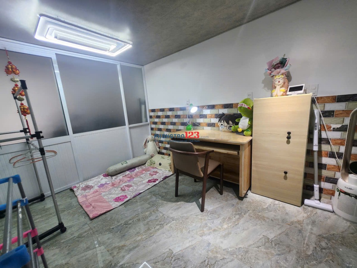 Cho thuê 2 phòng trọ mới, đẹp, đầy đủ tiện nghi, giờ giấc tự do, 12m2, hẻm xe tải. Giá: 3tr200đ/th