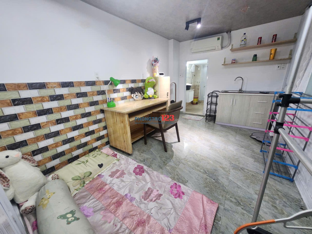 Cho thuê 2 phòng trọ mới, đẹp, đầy đủ tiện nghi, giờ giấc tự do, 12m2, hẻm xe tải. Giá: 3tr200đ/th