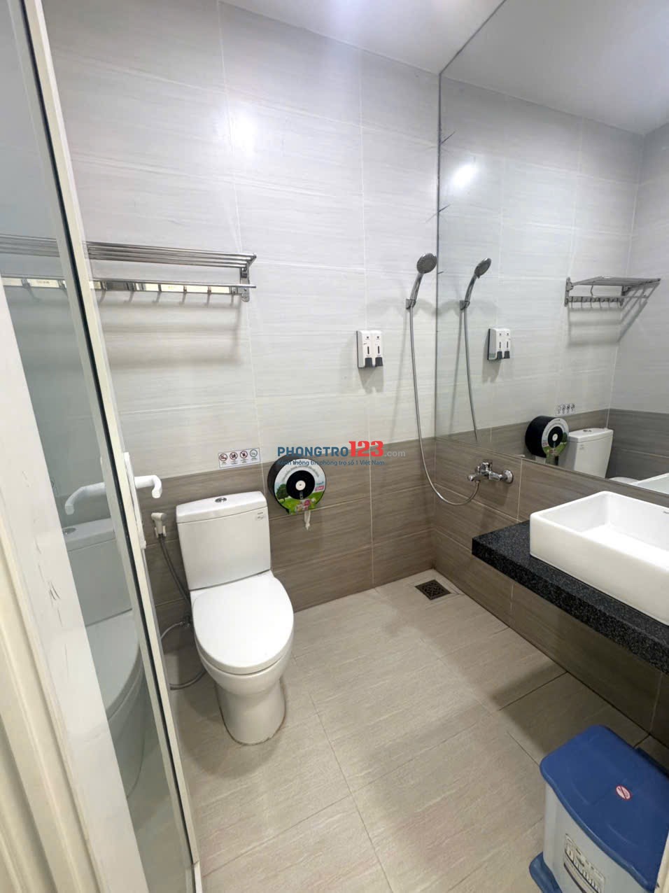 PHÒNG TRỌ FULL TIỆN ÍCH CÓ CỬA SỔ BAN CÔNG THANG MÁY