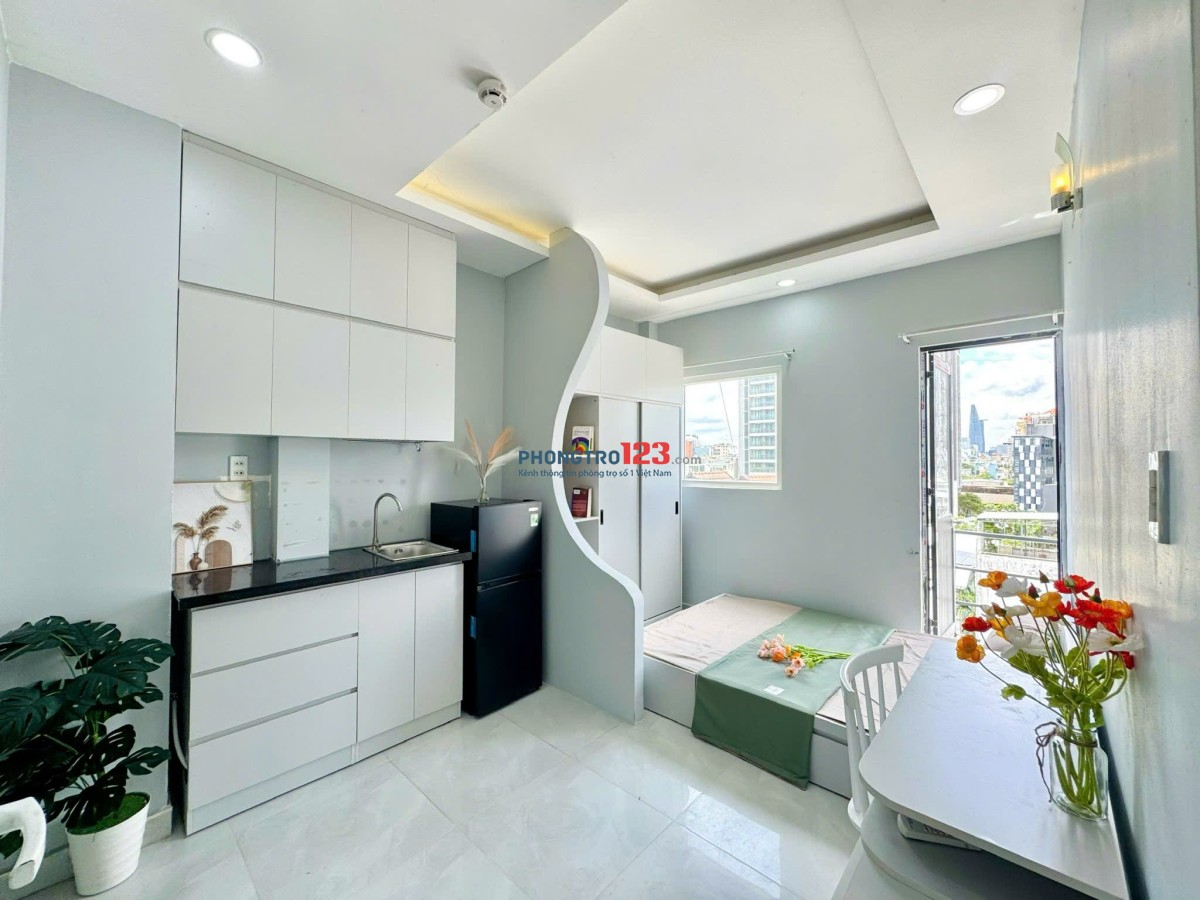 Cho thuê phòng 35-40m2 Full Nội Thất, Ban công, Nguyễn Văn Cừ Quận 1