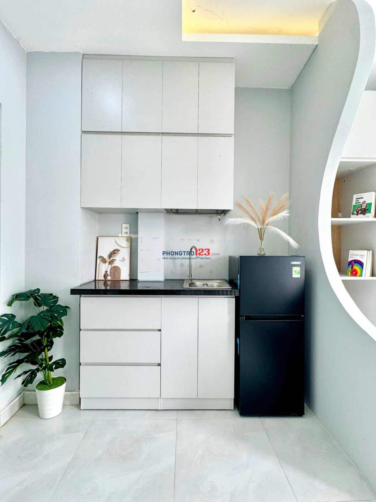 Cho thuê phòng 35-40m2 Full Nội Thất, Ban công, Nguyễn Văn Cừ Quận 1