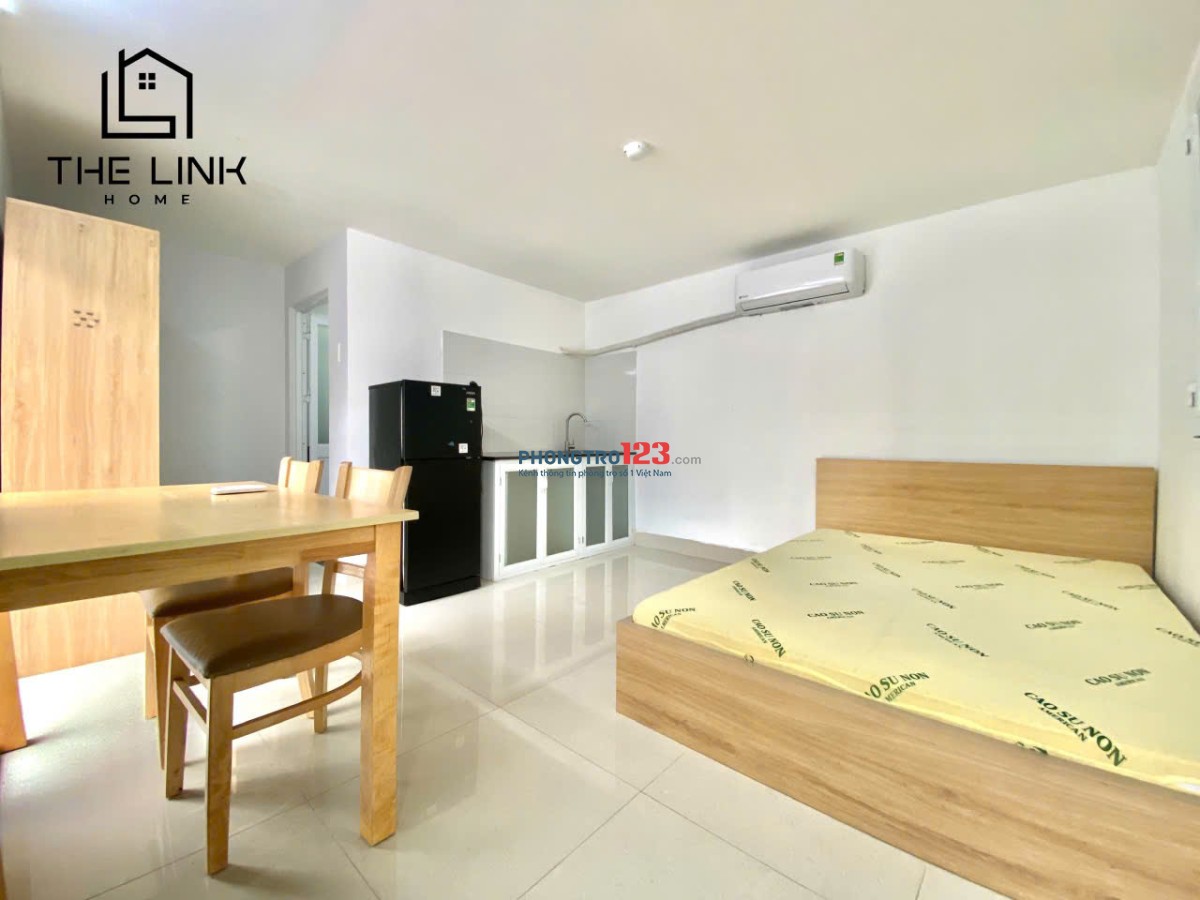 TRỌ BÌNH THẠNH GẦN NGÃ TƯ HÀNG XANH,Q3,Q1 - STUDIO 34m2 CỬA SỔ SÁNG - UNG VĂN KHIÊM - BÌNH THẠNH