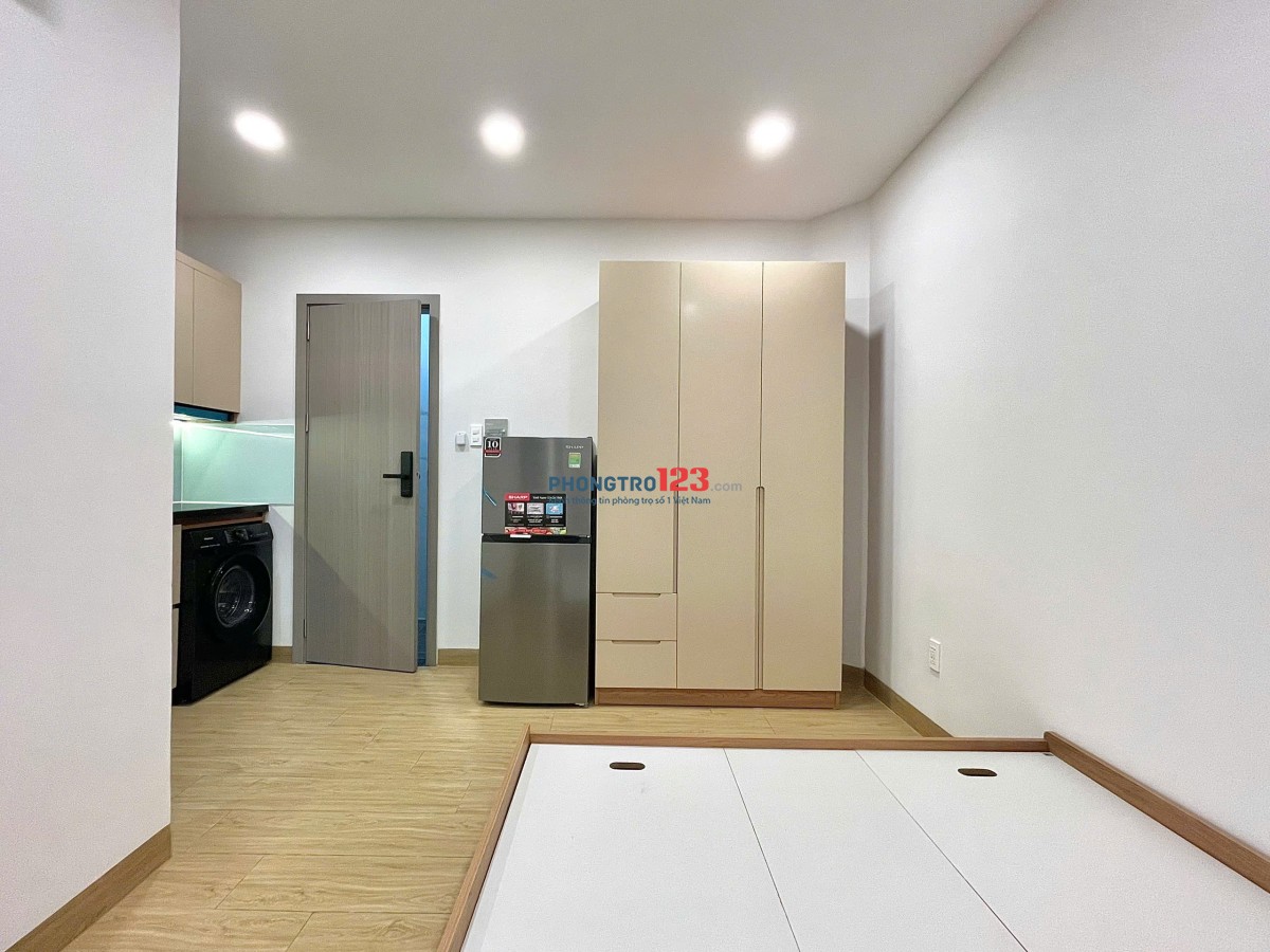 TRỌ BÌNH THẠNH GẦN NGÃ TƯ HÀNG XANH,Q1,Q3 - STDIO MÁY GIẶT RIÊNG CỬA SỐ LỚN - XÔ VIẾT NGHỆ TĨNH - BT