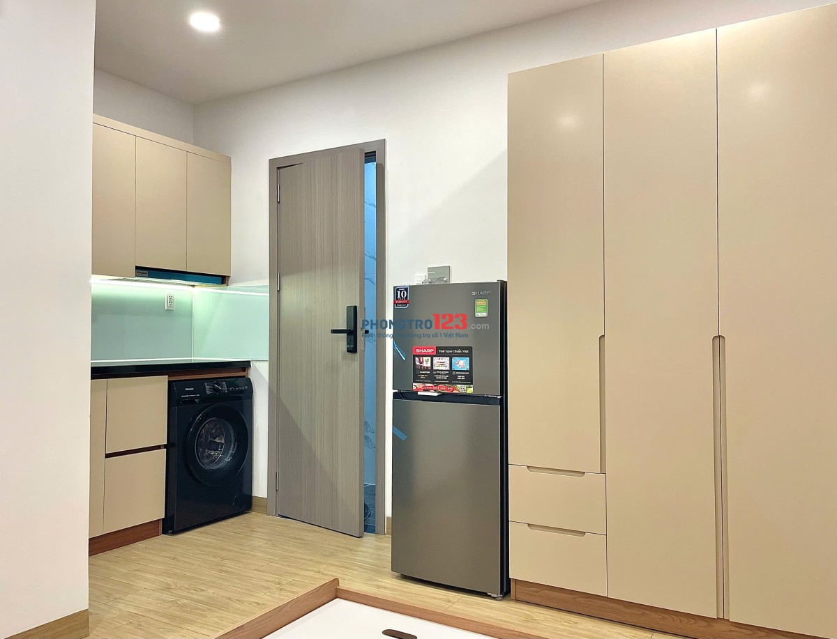 TRỌ BÌNH THẠNH GẦN NGÃ TƯ HÀNG XANH,Q1,Q3 - STDIO MÁY GIẶT RIÊNG CỬA SỐ LỚN - XÔ VIẾT NGHỆ TĨNH - BT