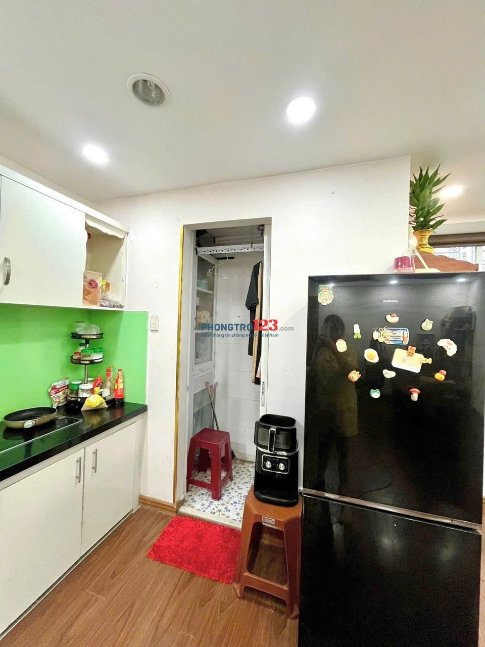 Chung cư D5, đường D5, Bình Thạnh: 3p ngủ, 15tr, đầy đủ nội thất