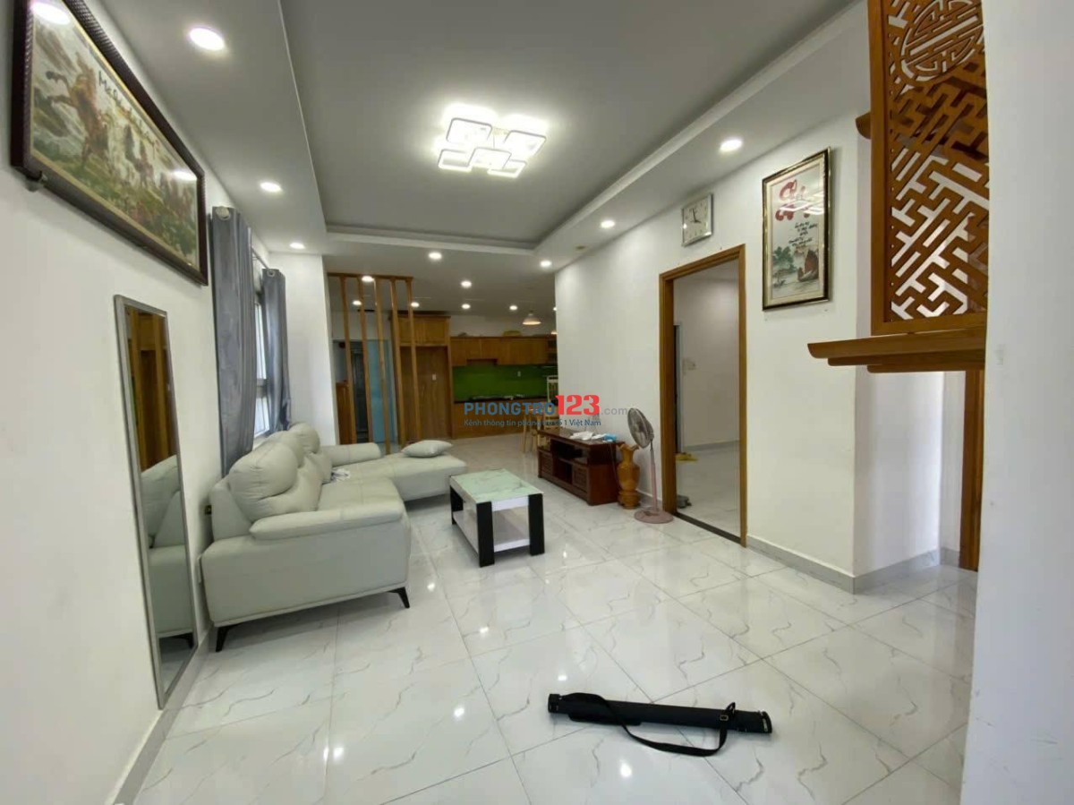 Căn 3p ngủ, C/c Phú Đạt - Ung Văn Khiêm, có nội thất giá 15tr5/th