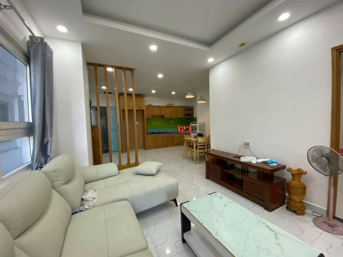 Căn 3p ngủ, C/c Phú Đạt - Ung Văn Khiêm, có nội thất giá 15tr5/th