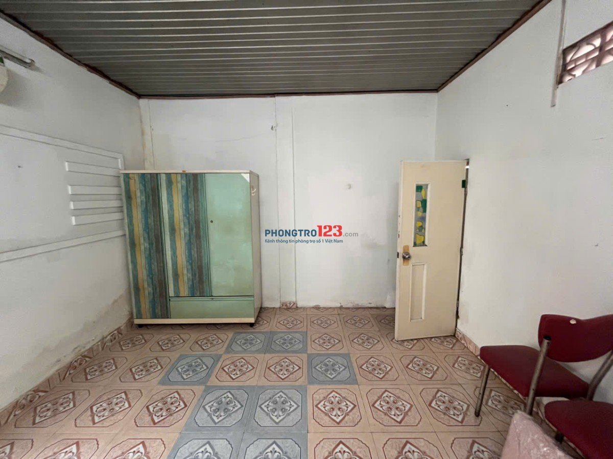Phòng trọ 18m2 tiện nghi khu trung tâm Huỳnh Văn Bánh, Phú Nhuận