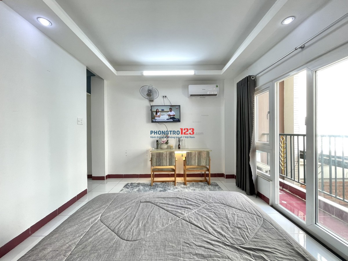 CĂN HỘ BAN CÔNG 2PN - BẾP RIÊNG FULL TIỆN NGHI NGAY CHỢ PHẠM VĂN HAI, CV HOÀNG VĂN THỤ