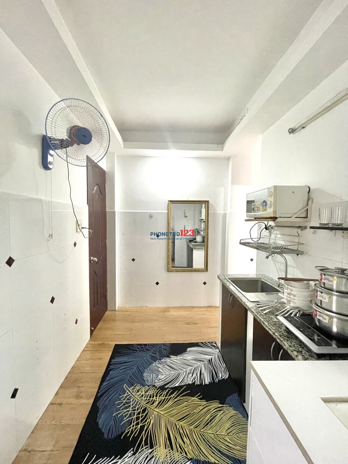 CĂN HỘ BAN CÔNG 2PN - BẾP RIÊNG FULL TIỆN NGHI NGAY CHỢ PHẠM VĂN HAI, CV HOÀNG VĂN THỤ