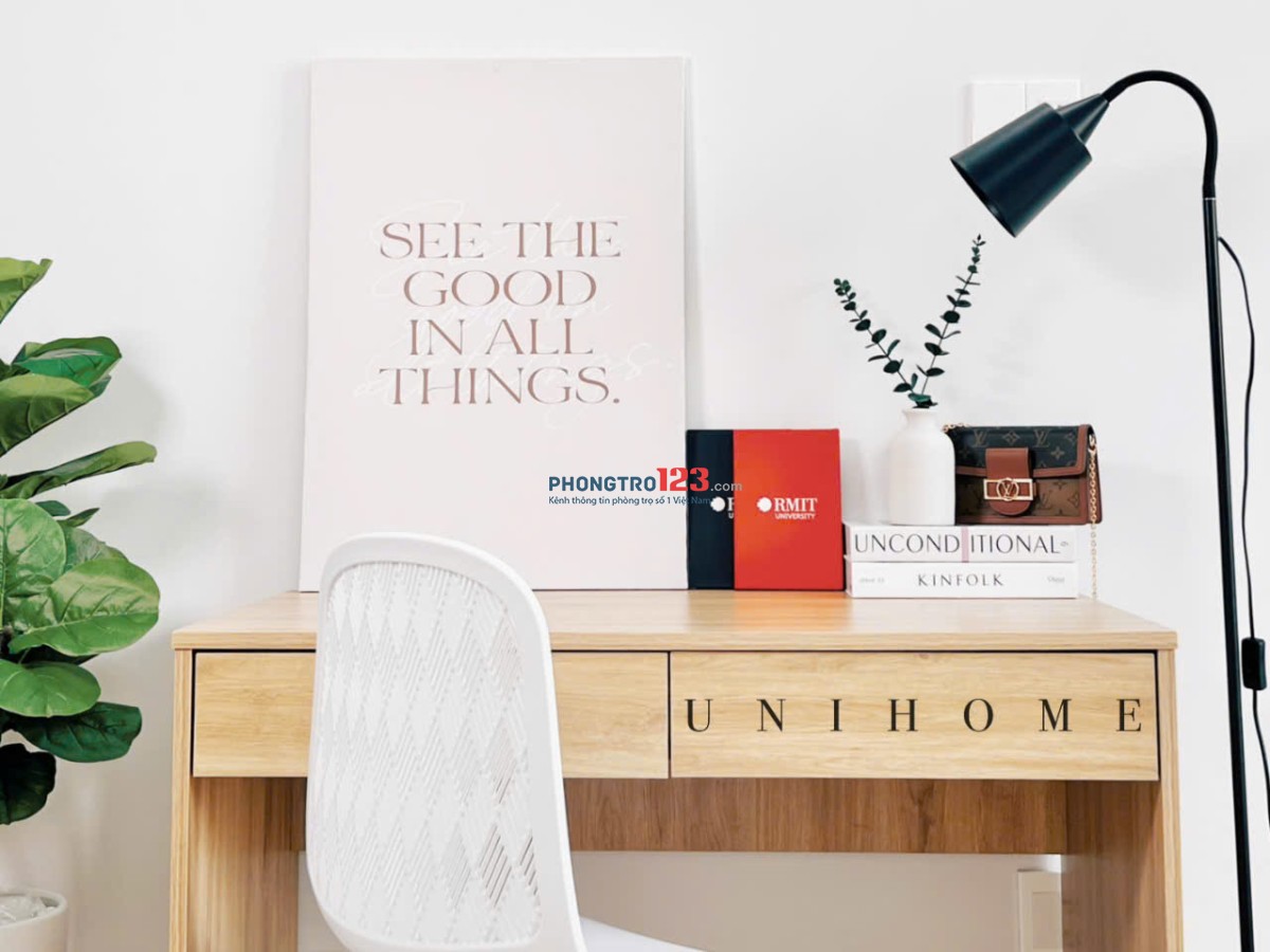 Phòng ban công rộng, đầy đủ nội thất khu Ven Sông cạnh đh RMIT & TDTU, khu Him Lam