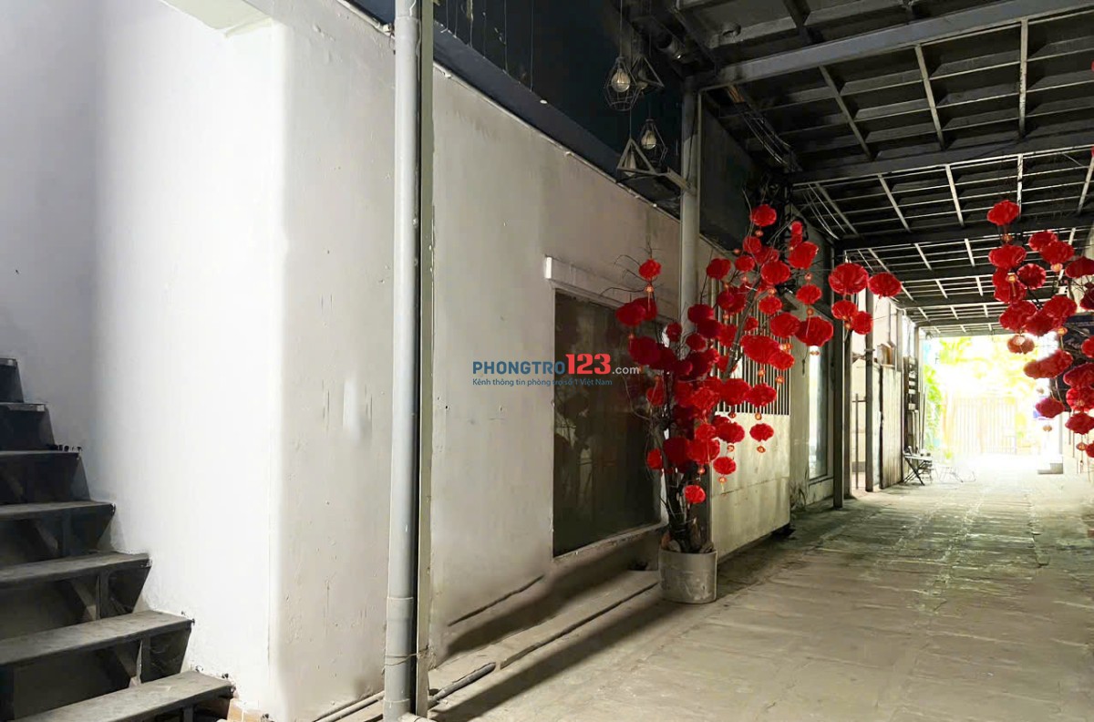 PHÒNG TRỌ GIÁ RẺ - RỘNG - GẦN CHỢ VÀ TRƯỜNG HỌC - CHỈ 1.800.000 ĐỒNG / PHÒNG