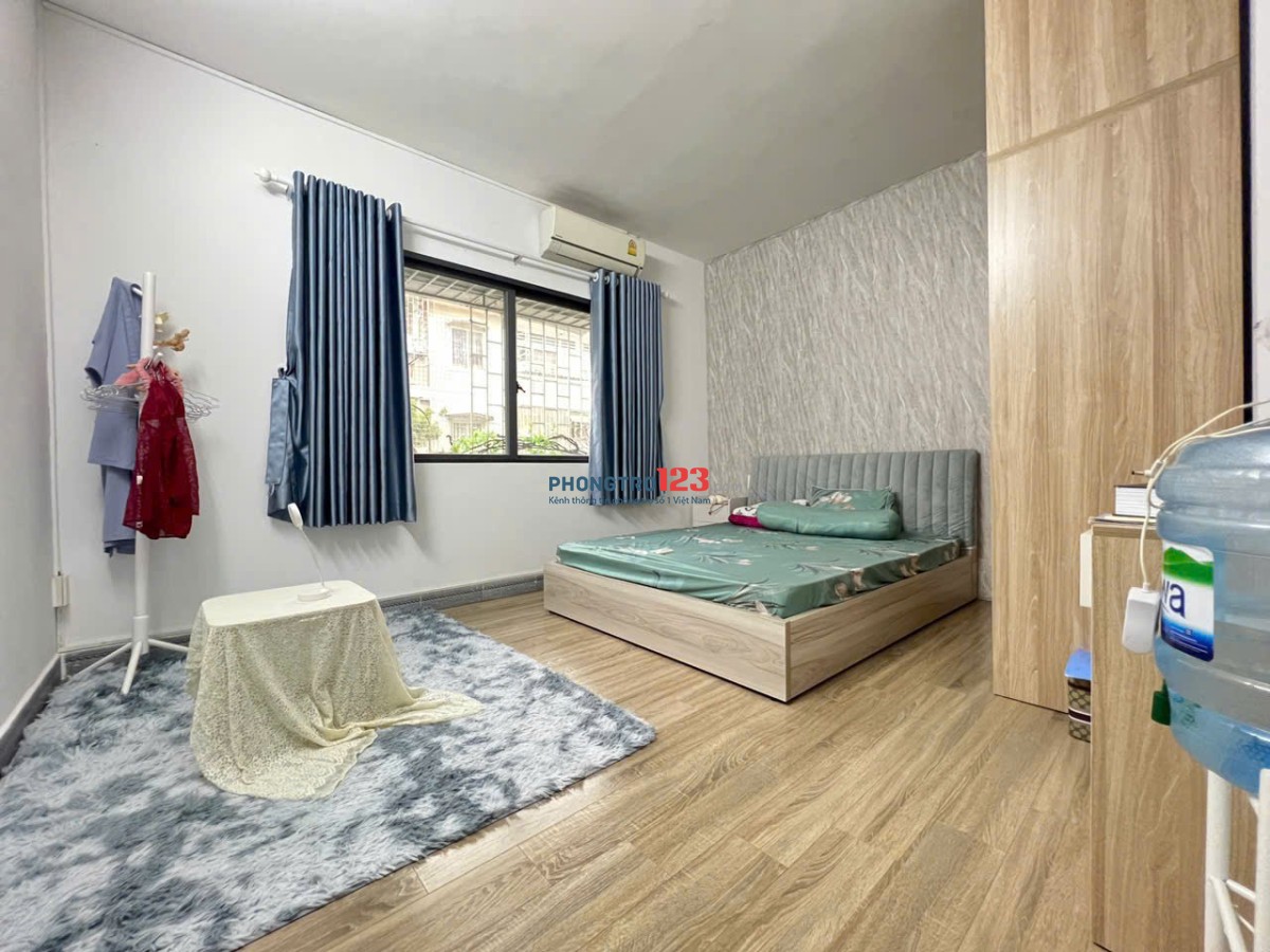 Chung cư 590, CMT8, Phường 11, Quận 3: 80m2,2p ngủ, Nt, 11tr/th