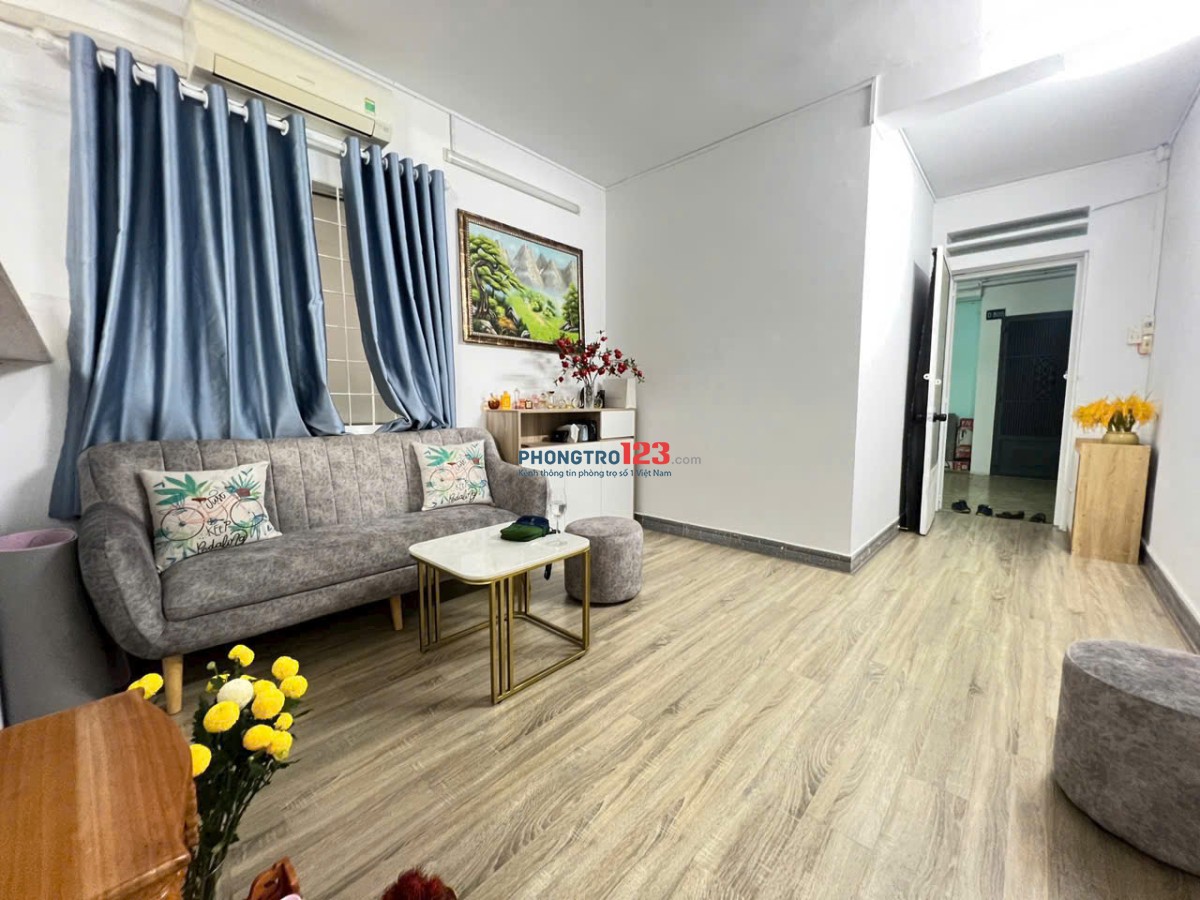 Chung cư 590, CMT8, Phường 11, Quận 3: 80m2,2p ngủ, Nt, 11tr/th