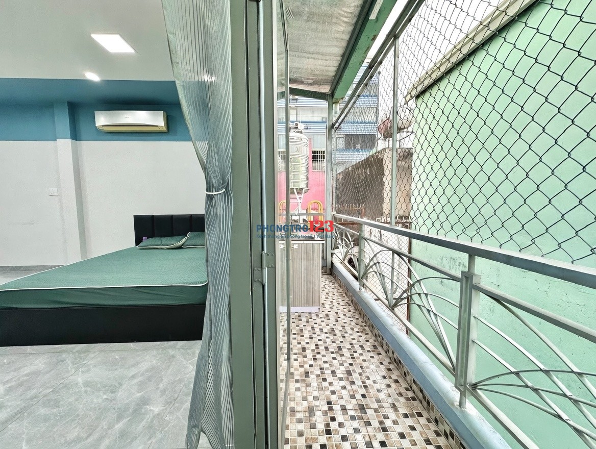 Cho thuê căn hộ full nội thất, rất rộng, thoáng mát 48m2 mặt tiền đường Lê Văn Quới