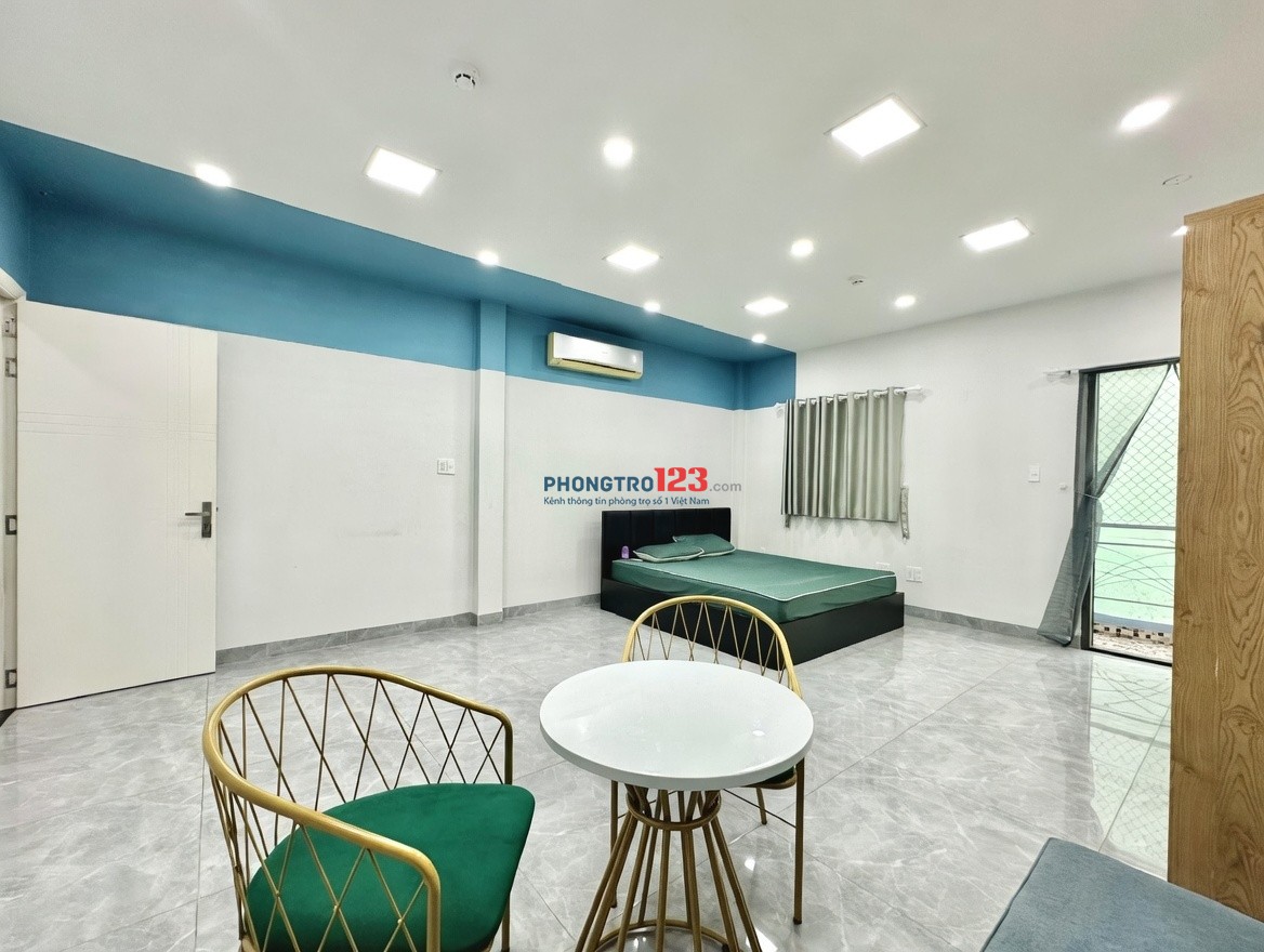 Cho thuê căn hộ full nội thất, rất rộng, thoáng mát 48m2 mặt tiền đường Lê Văn Quới