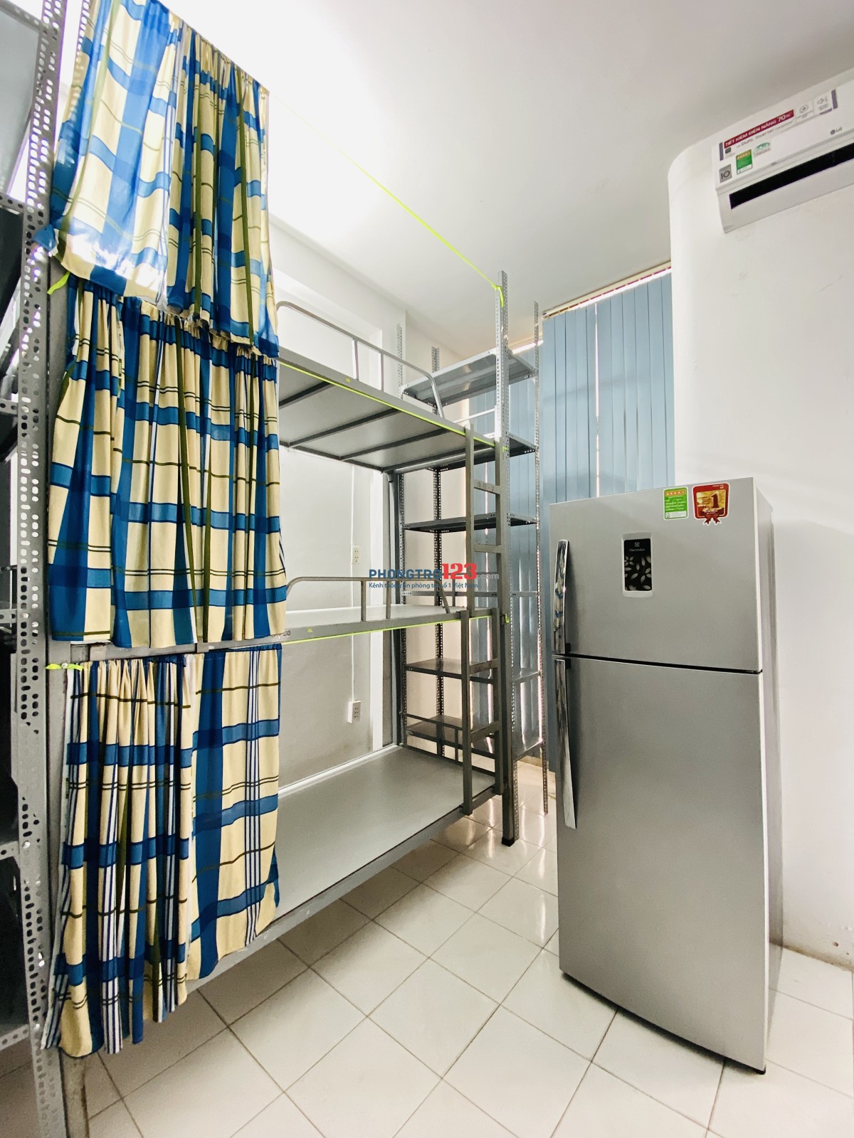 Ký túc xá Quận 5 chỉ 1tr3 – Bao điện nước, để xe – Gần ĐH Sài Gòn 200m