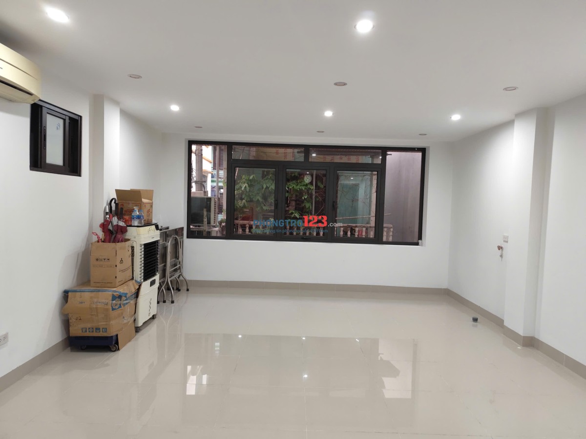 CHO THUÊ VĂN PHÒNG / HỘ GIA ĐÌNH – NHÀ MỚI CÓ THANG MÁY – Số 6A, 28/9/26 Võ Chí Công, Tây Hồ, Hà Nội