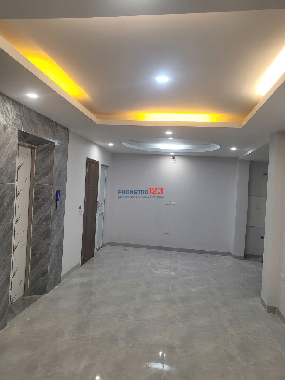 Chính chủ Cho Thuê mặt bằng kinh doanh tầng 1 nhà mặt đường, thuận tiện giao thông