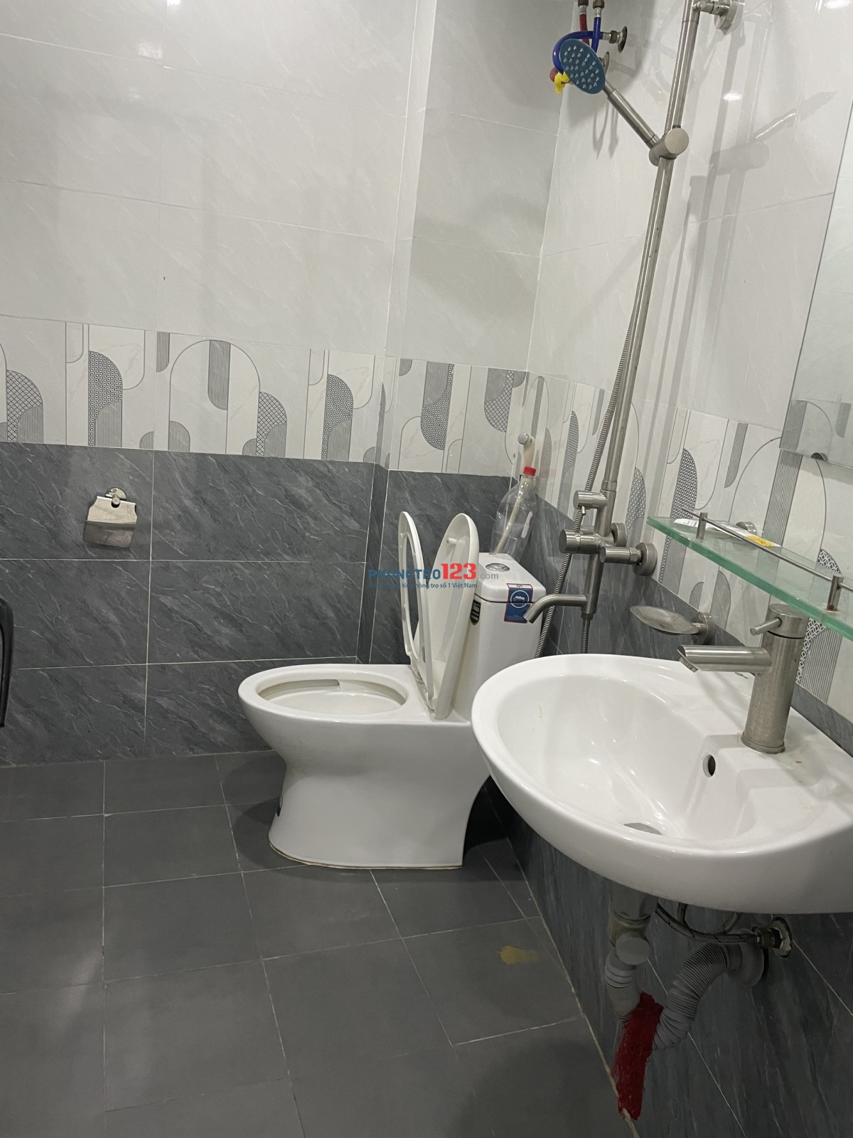 Chính chủ cho thuê nhà nguyên căn vào ở ngay