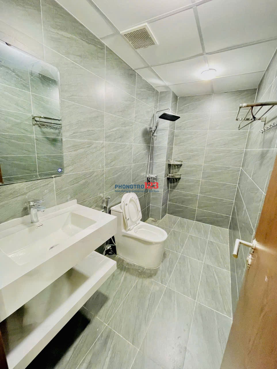 TÒA MỚI 17 TRỊNH VĂN BÔ - GIÁ 4TR800