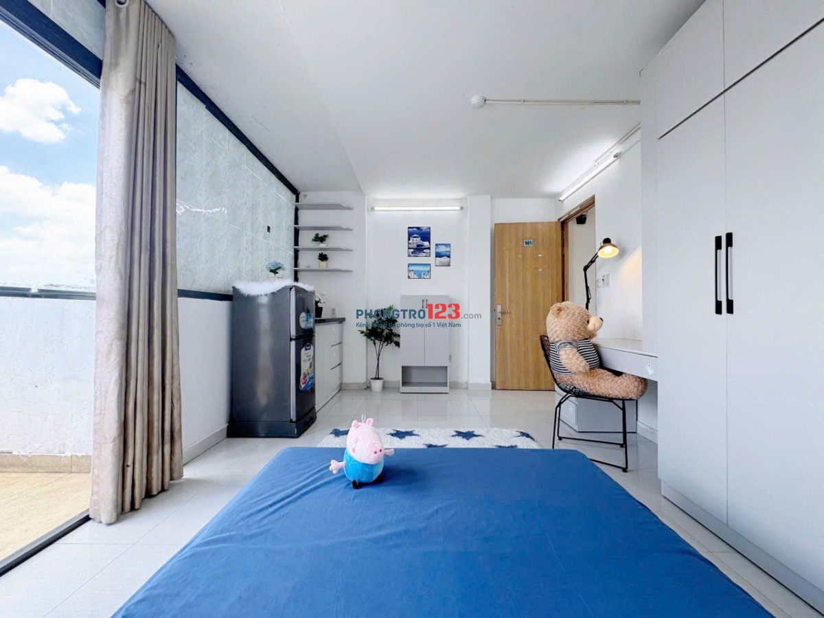 CHO THUÊ PHÒNG BAN CÔNG LỚN, FULL NỘI THẤT BÌNH THẠNH GẦN CHỢ BÀ CHIỂU, VẠN KIẾP, NHÀ THANG MÁY