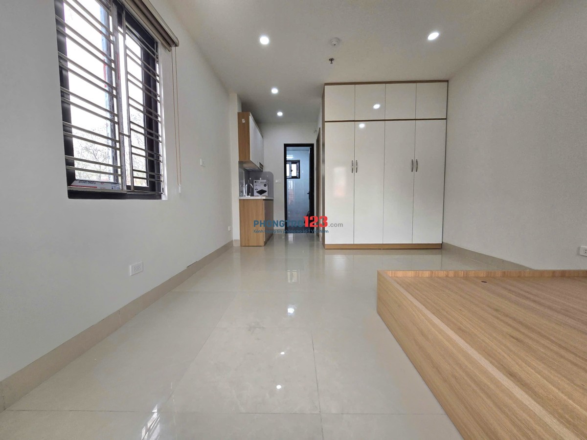 Studio 30M2 tại Lạc Long Quân Tây hồ (Cầu Giấy cũ) - siêu thoáng - chuẩn PCCC