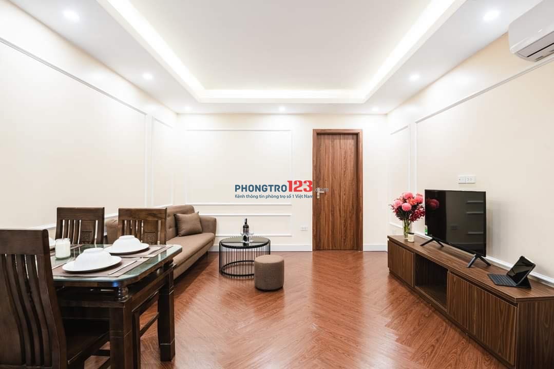 Căn hộ 1 ngủ view đẹp, ban công tại 225 Âu Cơ, QUẢNG AN, Hồ Tây