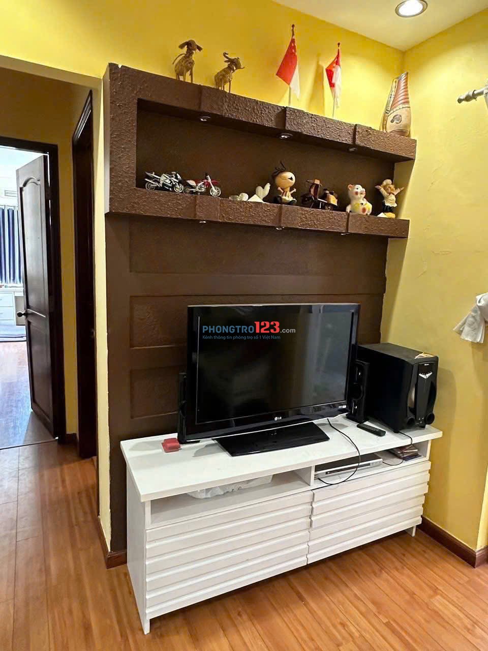 Chung cư D5, đường D5, Bình Thạnh: 3p ngủ, 15tr, 105m2, Full NT