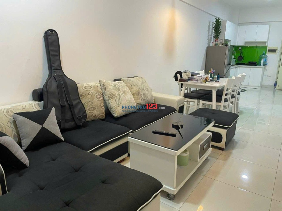 Giá 10tr/tháng, Chung cư Screc, 58m2, 1PN, 1WC, Nội thất đủ, Nhà khá mới.