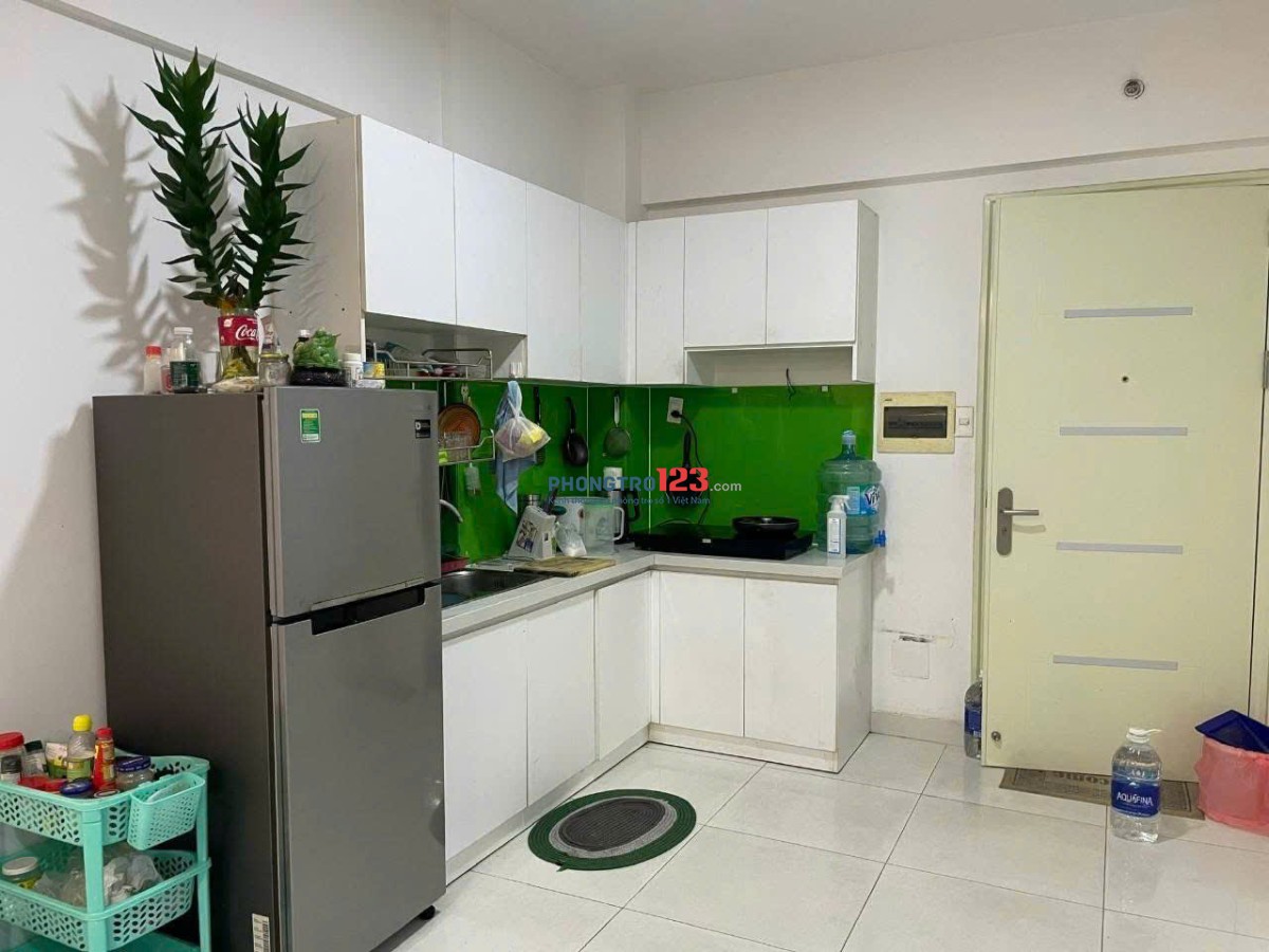 Giá 10tr/tháng, Chung cư Screc, 58m2, 1PN, 1WC, Nội thất đủ, Nhà khá mới.