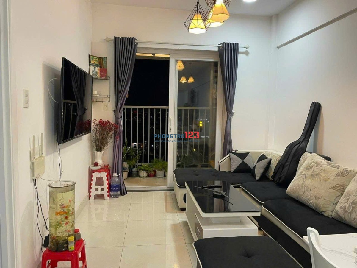 Giá 10tr/tháng, Chung cư Screc, 58m2, 1PN, 1WC, Nội thất đủ, Nhà khá mới.